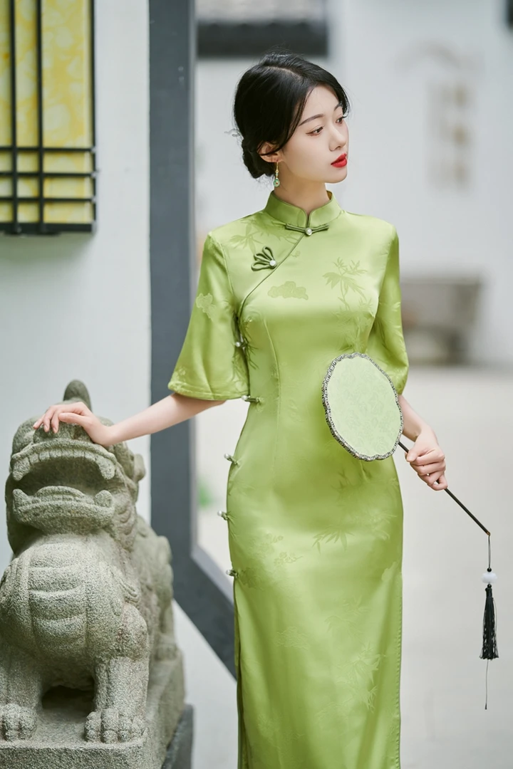 207-复古绿色连衣裙女2025夏季新款高级感气质改良版旗袍裙子薄