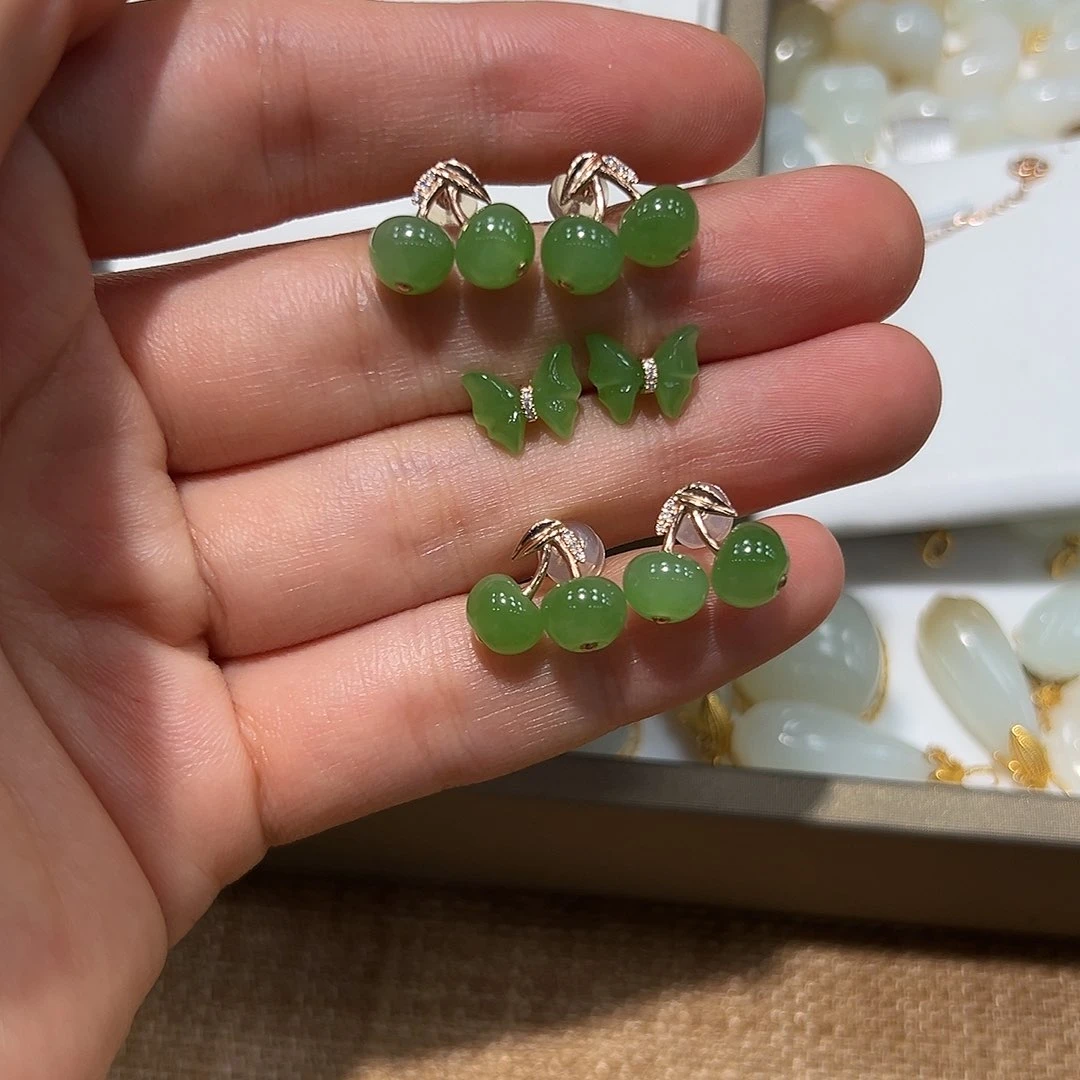 和田玉银S925镶嵌耳饰玄*?