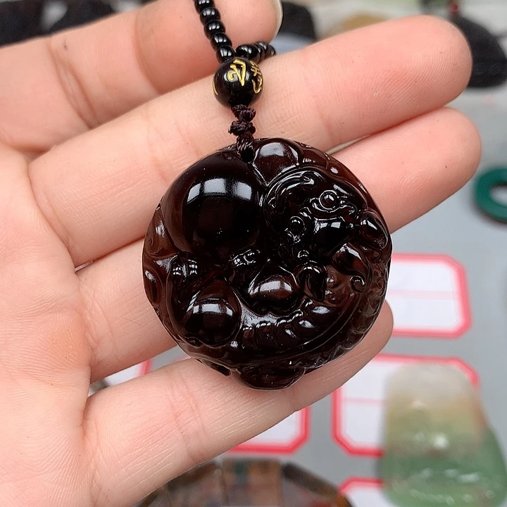毅***）黑曜岩未镶嵌颈饰