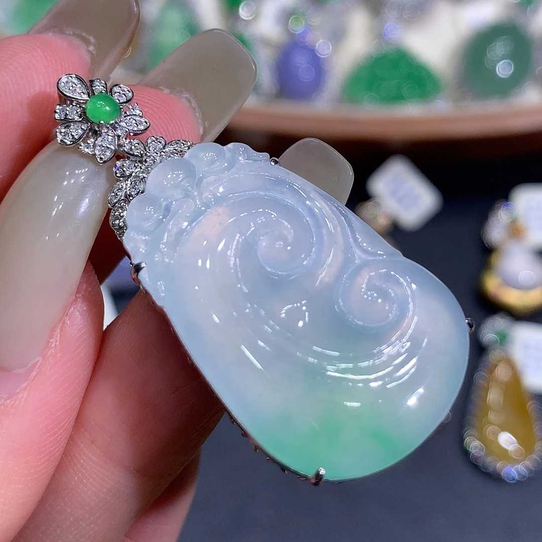 翡翠18K金镶嵌吊坠(不含链)