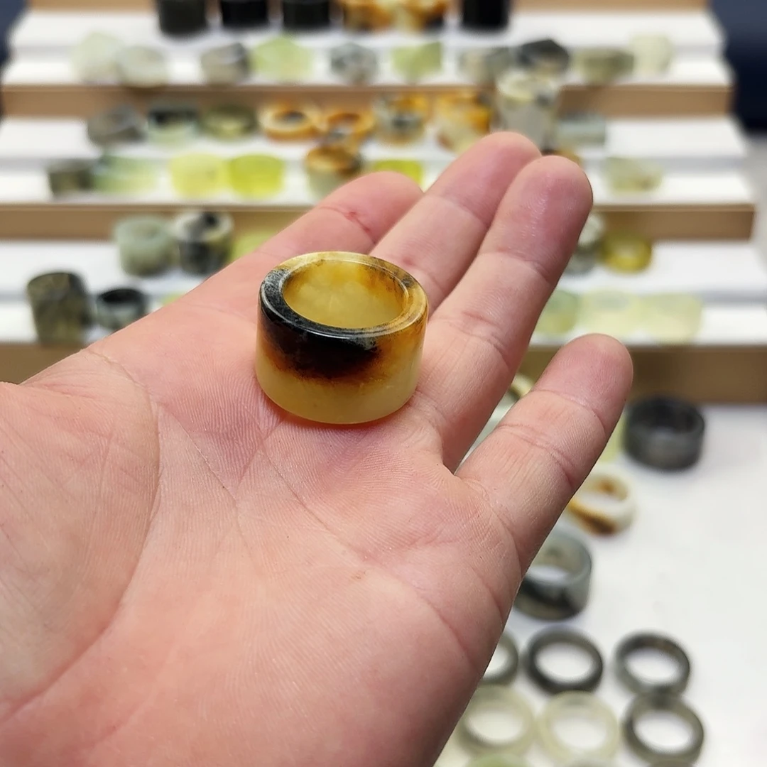 H***s蛇纹石玉未镶嵌戒指20.5内径