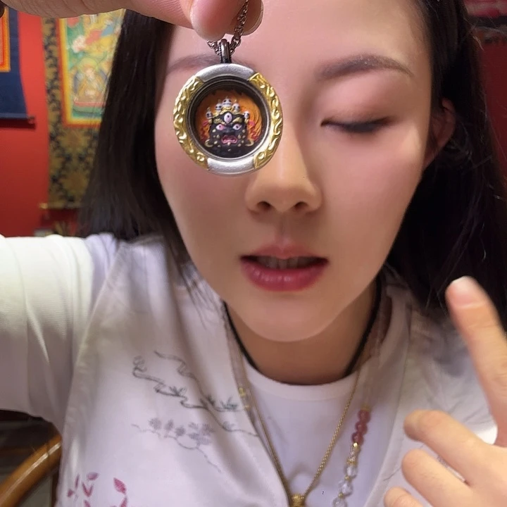 梁****吊坠嘻嘻嘻嘻嘻嘻嘻