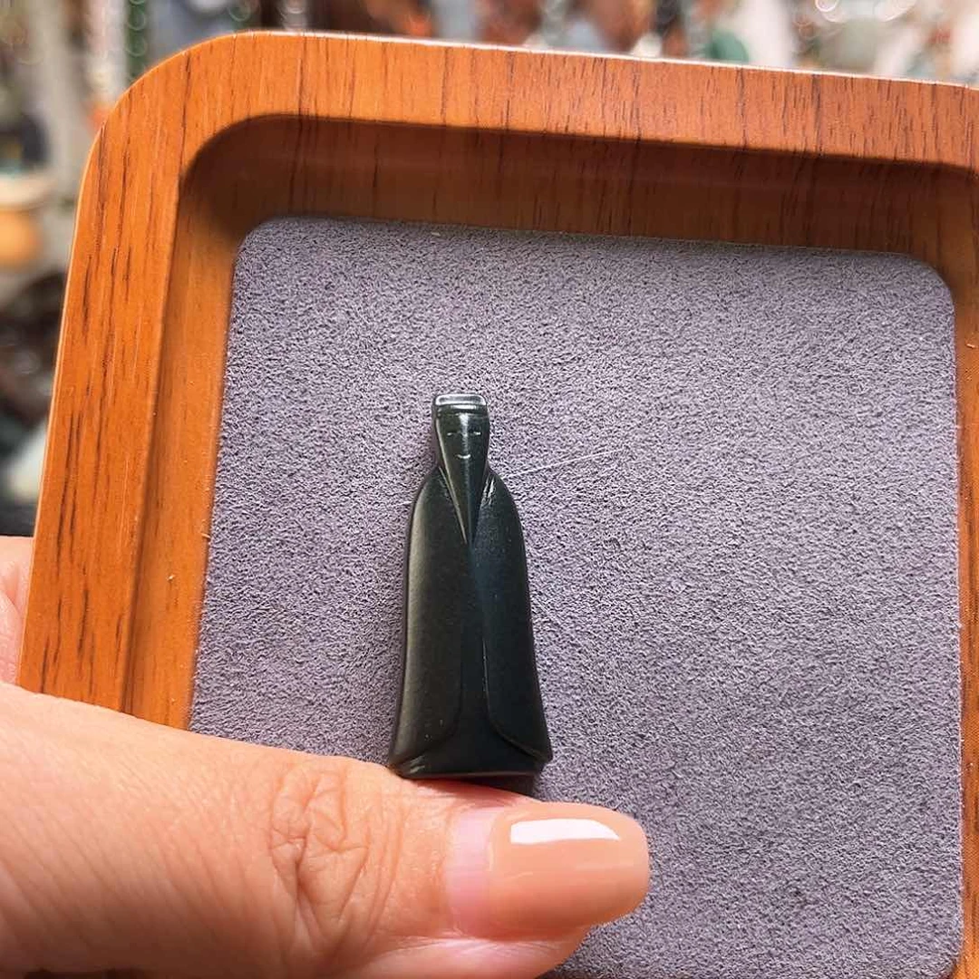 和田玉未镶嵌颈饰0***茶