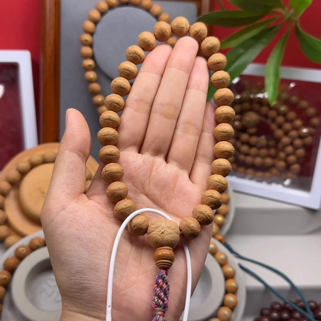 凤眼菩提手串12.5左右手持