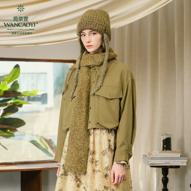 菀壹秋季新款女复古休闲工装风百搭短款连帽宽松外套W08500431