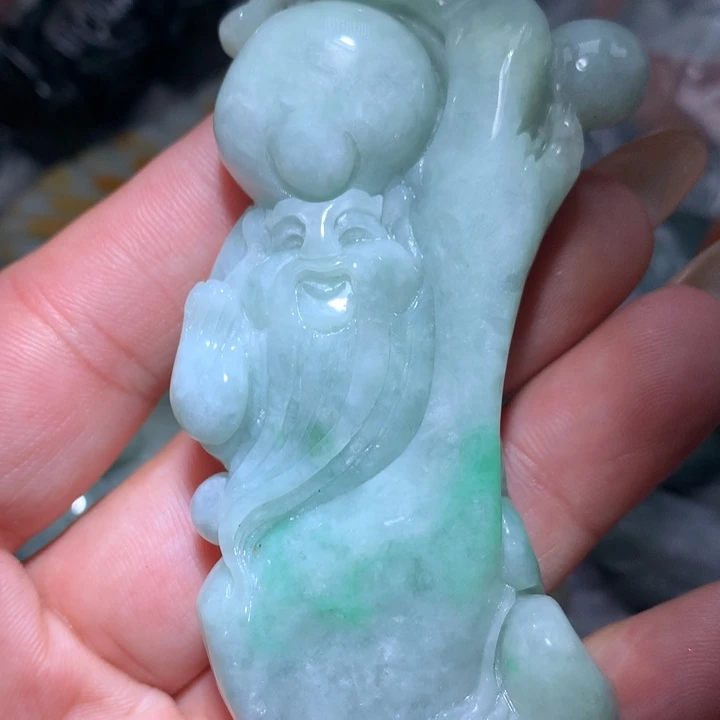 翡翠未镶嵌颈饰保真提然A货翡翠