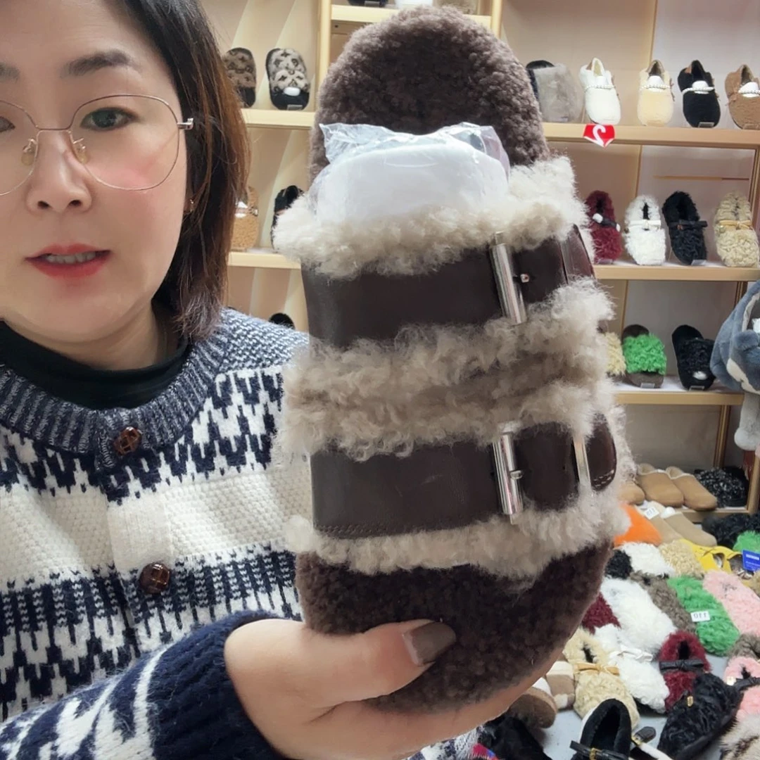 丢***猪套趾款特价羊毛拖鞋38码