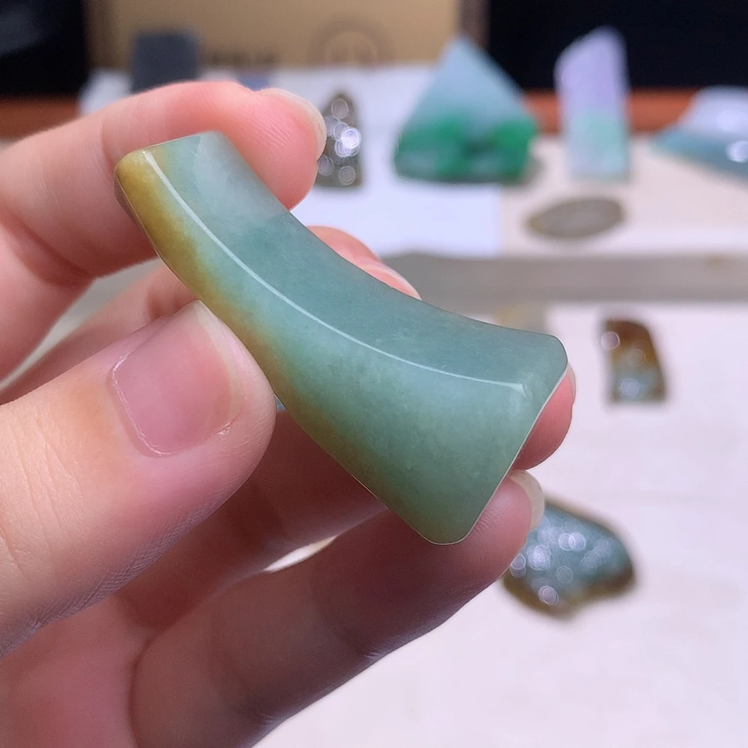 颈饰未镶嵌翡翠福利