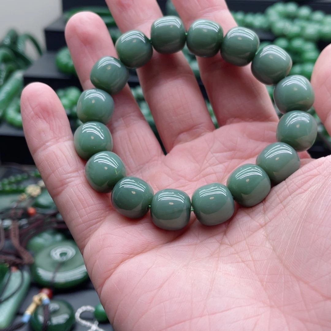 和田玉（碧玉）未镶嵌手链