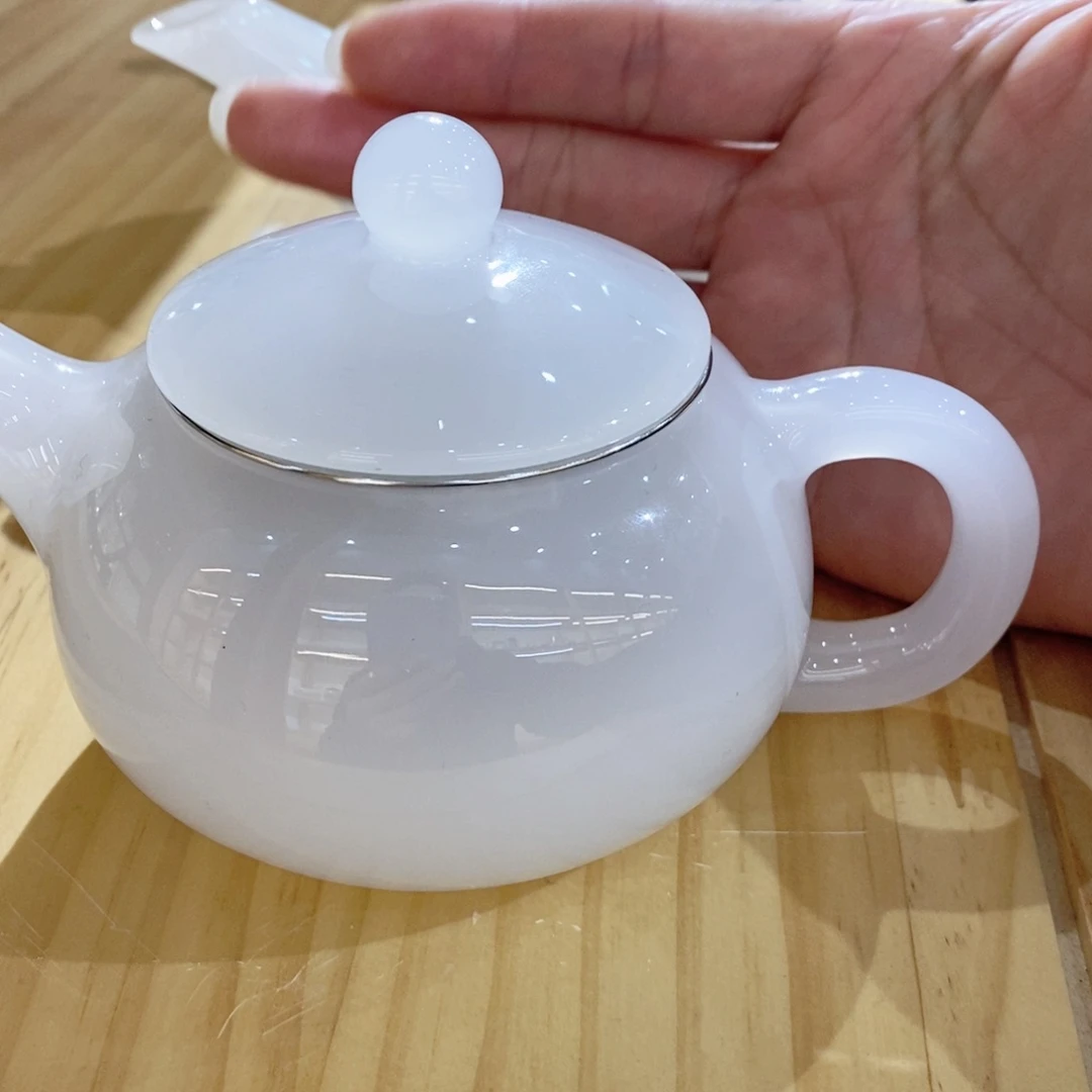 白玉琉璃西施壶一把 主人杯1