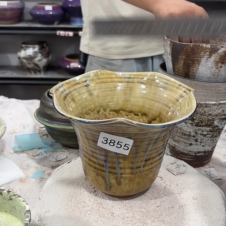 摆件高15，外口18，有孔3855，