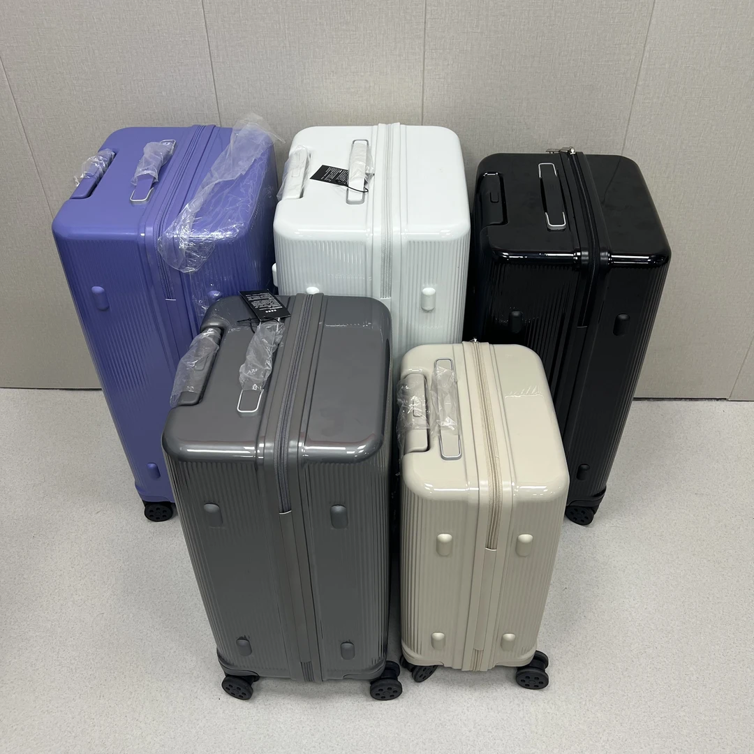 S家网红GG行李箱（特惠）运动款PC材质三七开五轮微瑕疵捡漏。促销