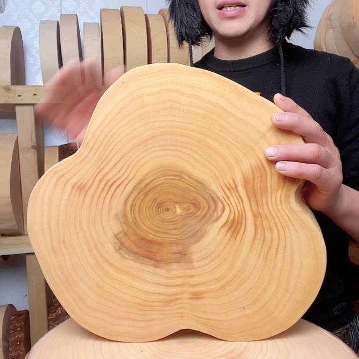 赵***槿木银杏树菜板原木切割