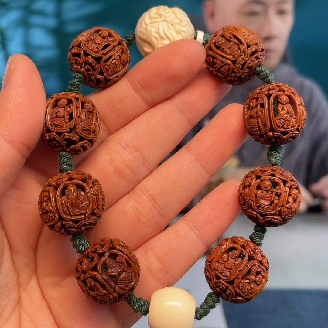 山桃核顶级六面佛