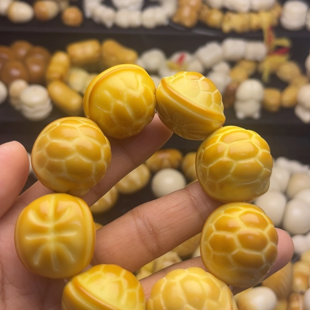 菩提根/象牙果吊坠大瑕