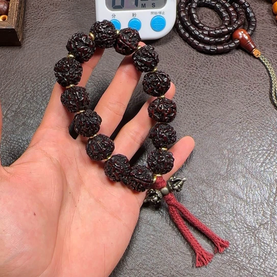 吊坠凤眼菩提三***雾k m m k k m n