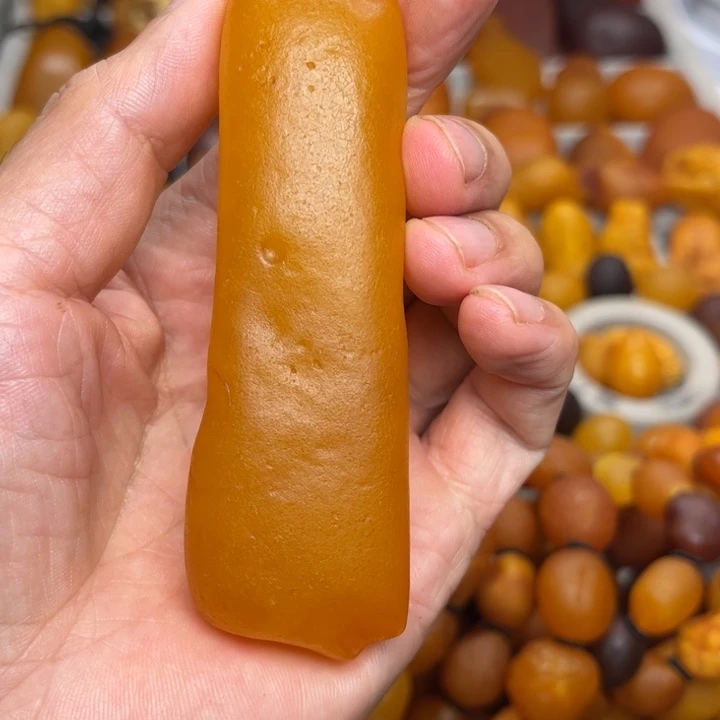 琥珀未镶嵌裸石天然蜜蜡吊坠