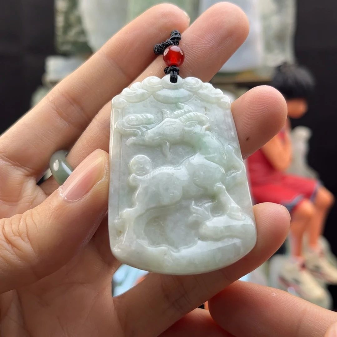翡翠未镶嵌颈饰生肖羊