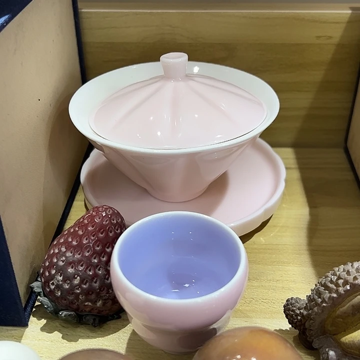 微瑕粉色斗笠盖碗送一杯