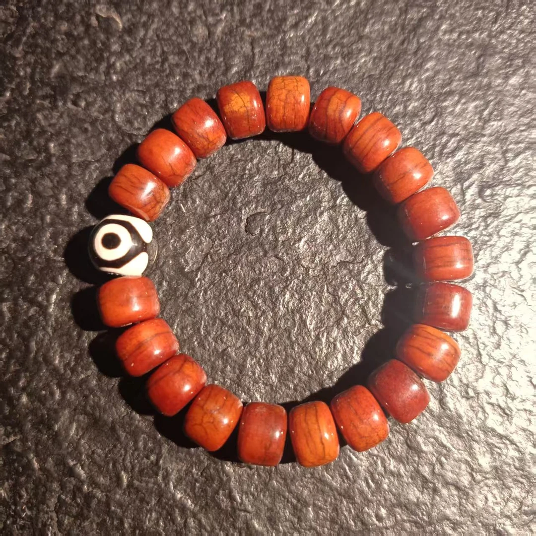 卡12+-圆三眼款伊荣阁-精品牦牛骨手串配饰玛瑙【文玩五哥探宝】