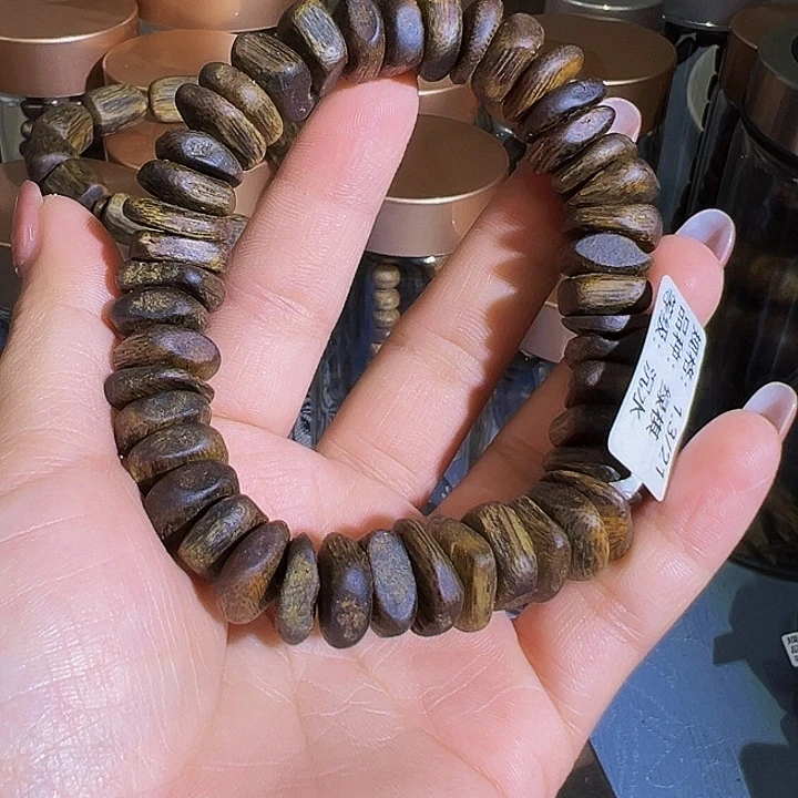 沉香手串沉水老料虫漏树丁单圈绿棋1.321