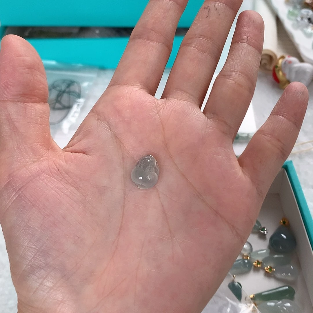 翡翠挂件未镶嵌b貔貅