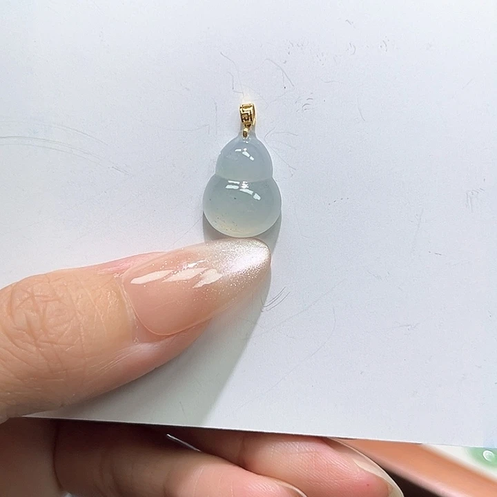 颈饰18K金镶嵌翡翠