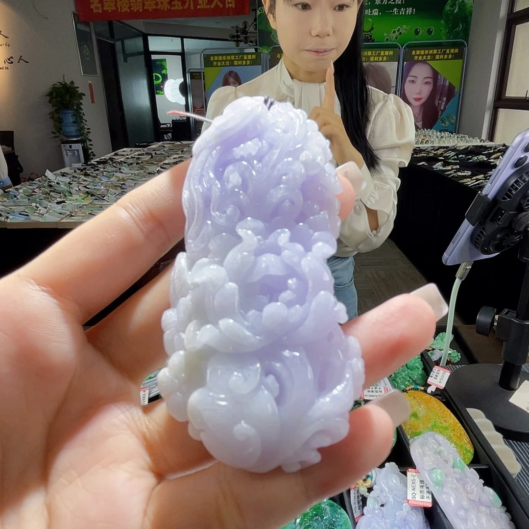 颈饰未镶嵌翡翠一