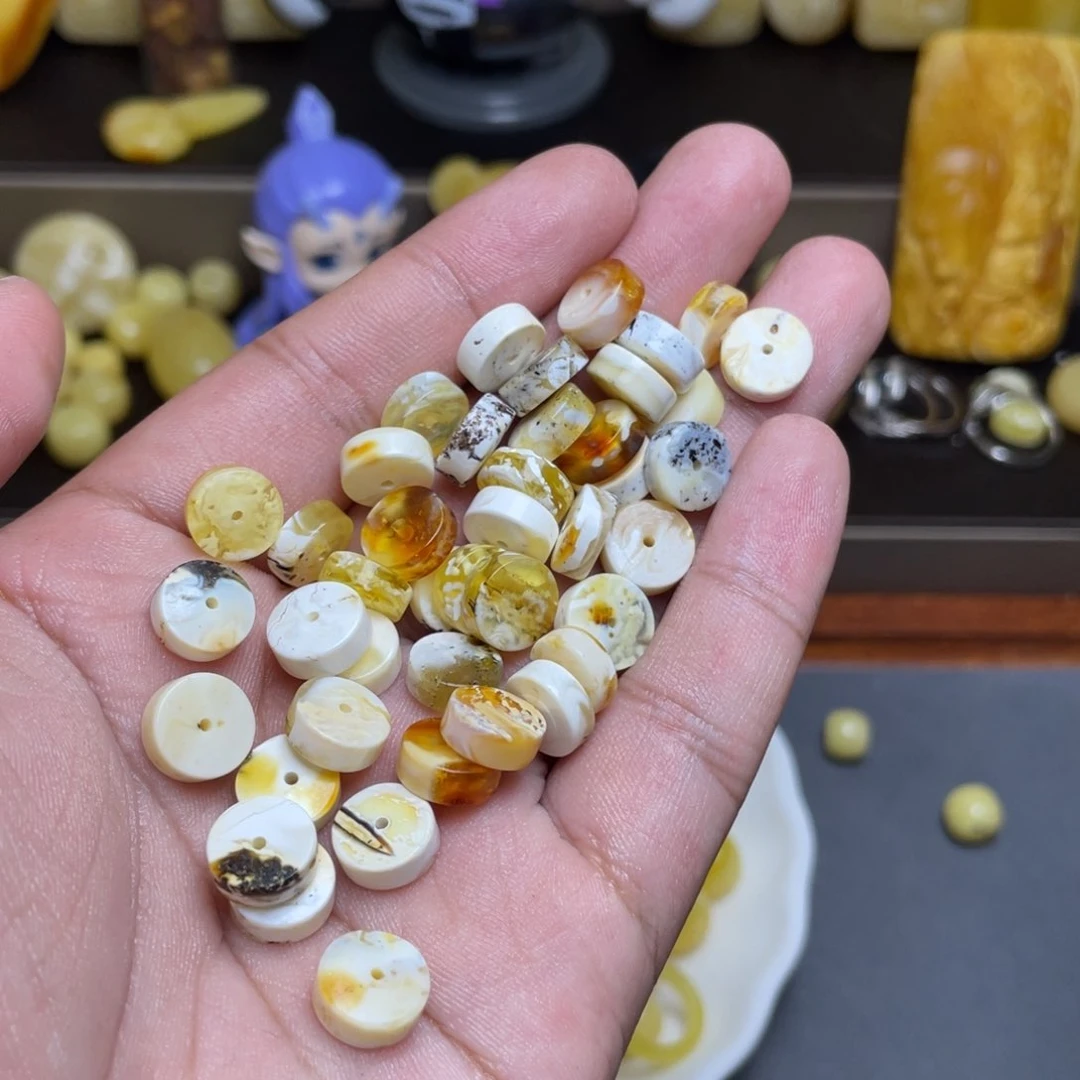 琥珀未镶嵌珠宝奇石多样性发其一