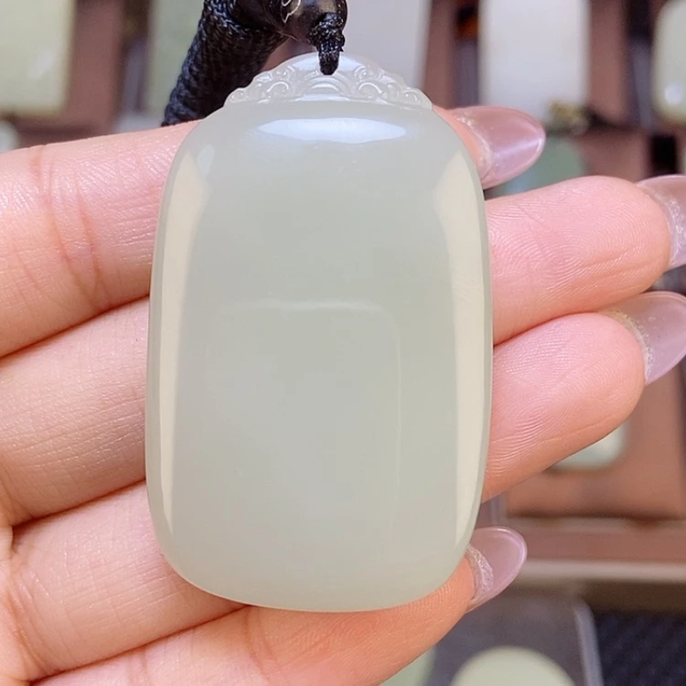 【闪购商品】颈饰未镶嵌和田玉