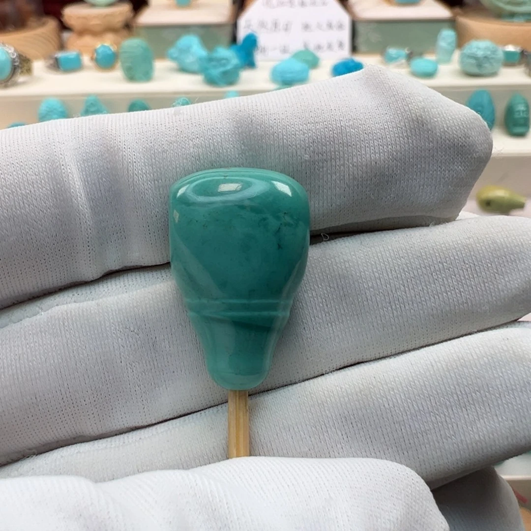 肆***哥绿松石未镶嵌珠宝奇石