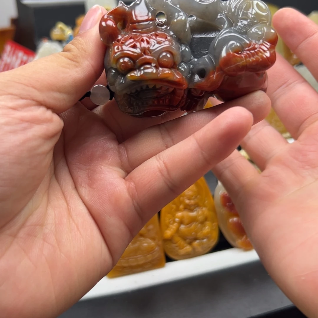 石英质玉（黄龙玉）未镶嵌多样性发货，发其一