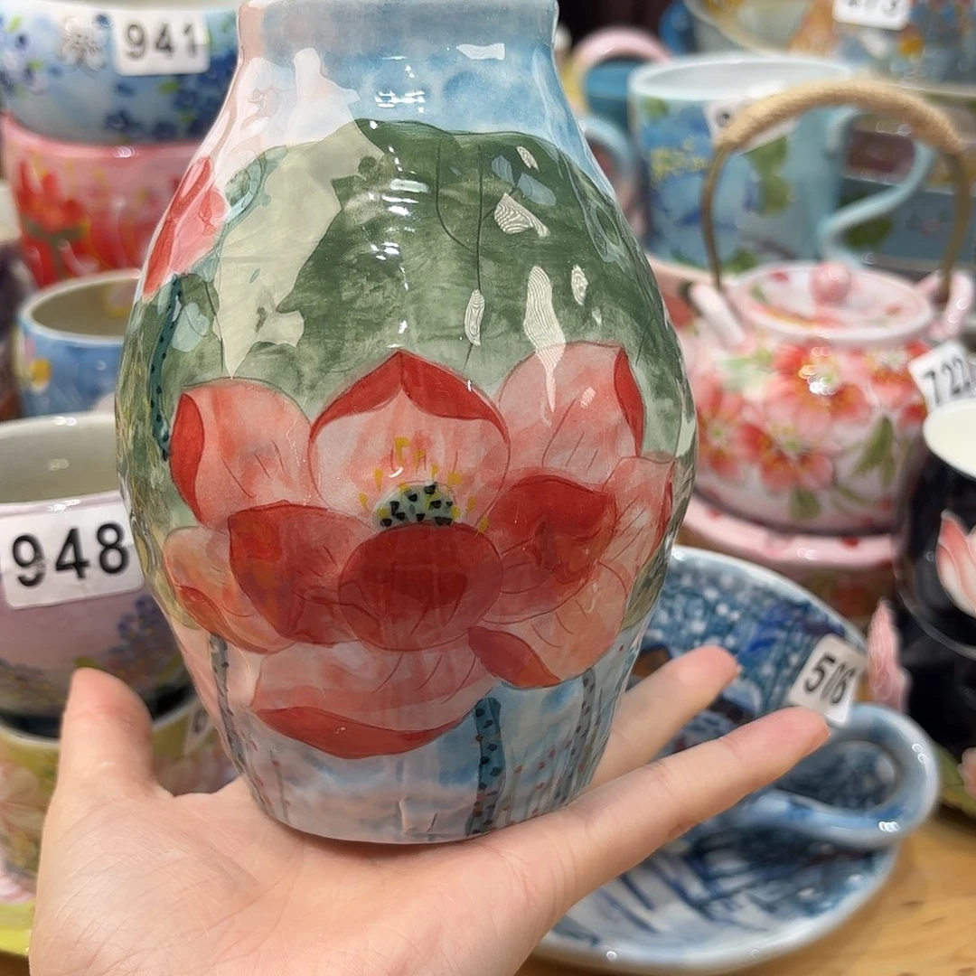 瓷片兔兔好可爱呀打一