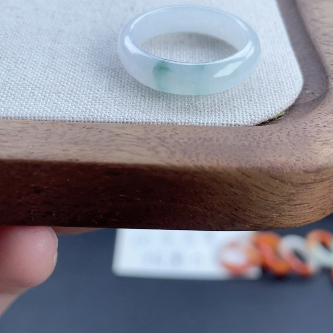 翡翠未镶嵌戒指13 号 港码 22