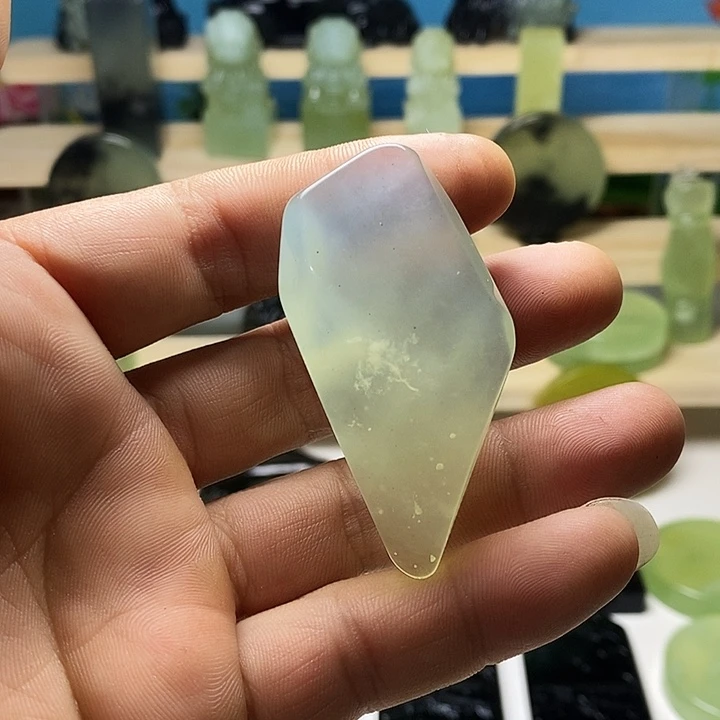 岫玉未镶嵌手把件