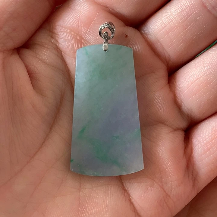 竟***文翡翠18K金镶嵌吊坠(不含链)