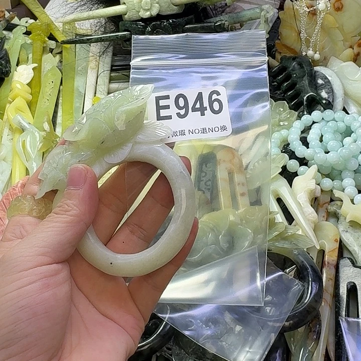 用***9蛇纹石玉合金发饰