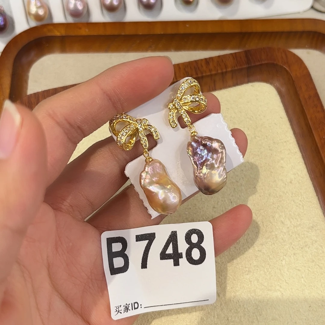 合金耳饰淡水珍珠