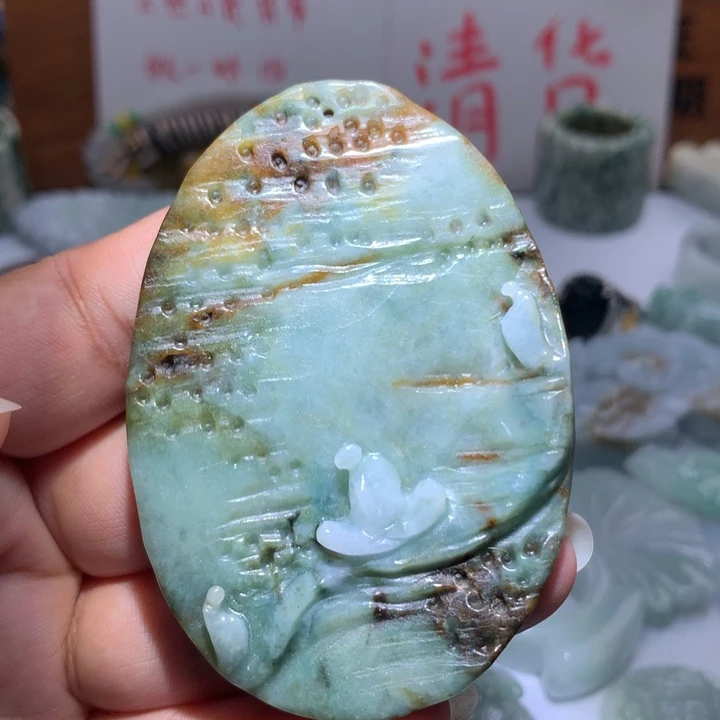 翡翠未镶嵌颈饰保真天然A货翡翠