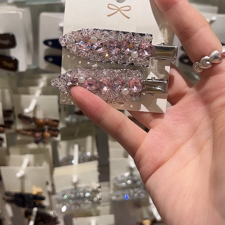 布艺非金属粉色钻无痕夹