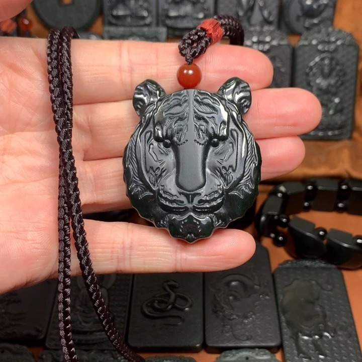 和田玉（青玉）颈饰未镶嵌