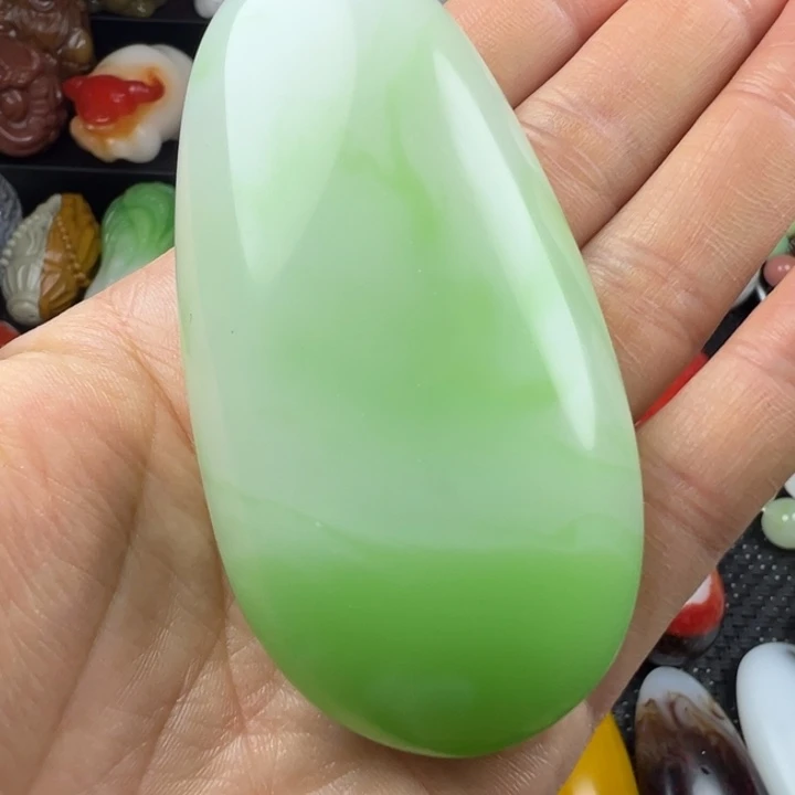 新疆戈壁五彩石金丝
