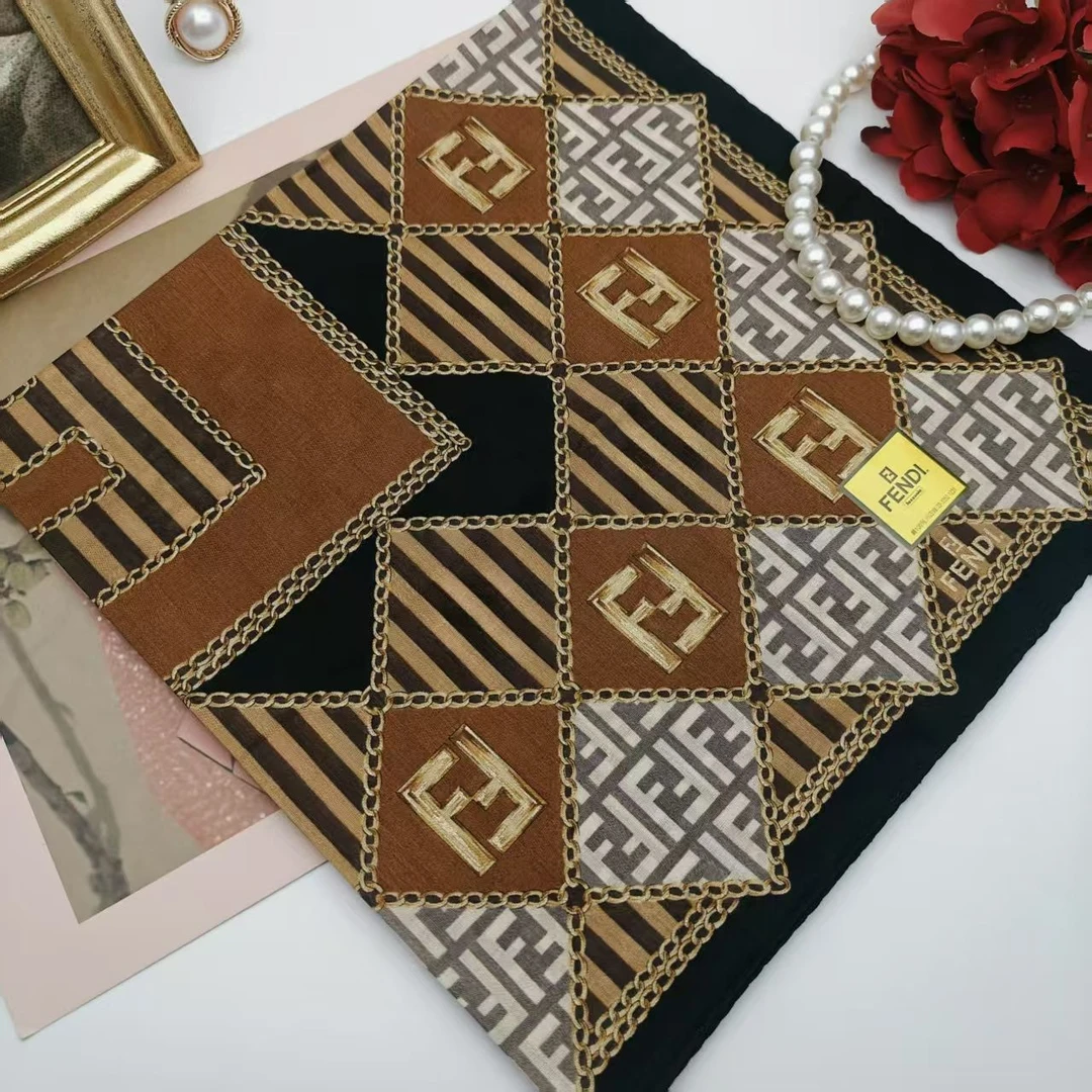 99新 FENDI/芬迪 海囤/芬迪/丝巾/xh93793