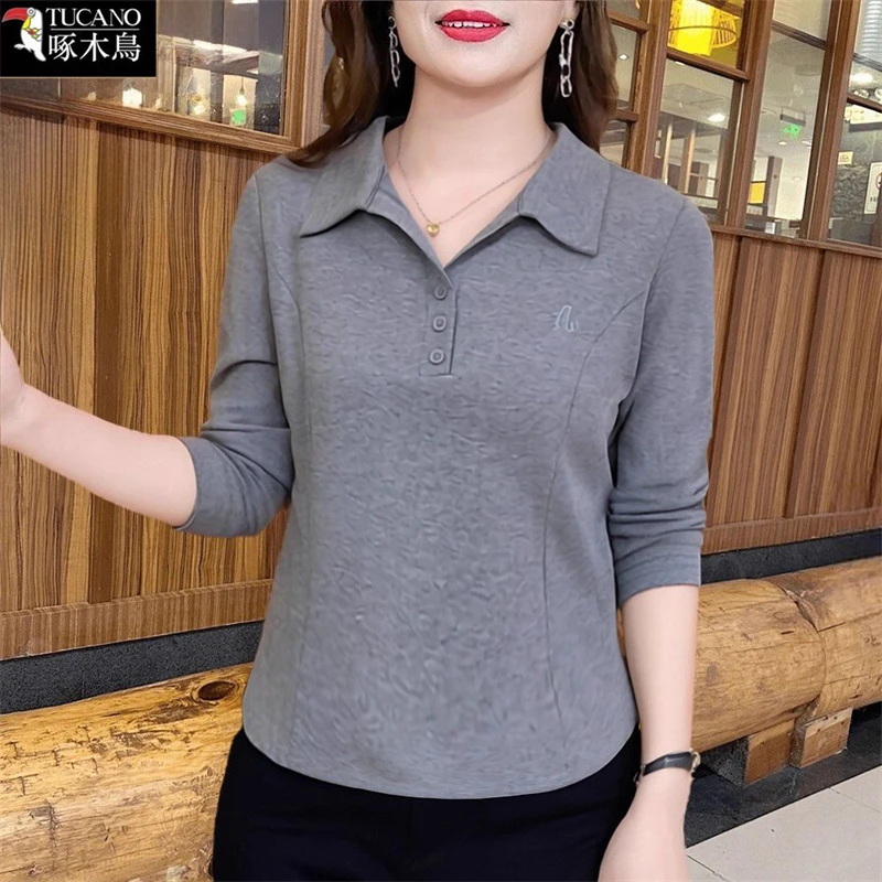 啄木鸟长袖翻领女纯色简约妈妈装T恤2025年新款秋季休闲刺绣上衣