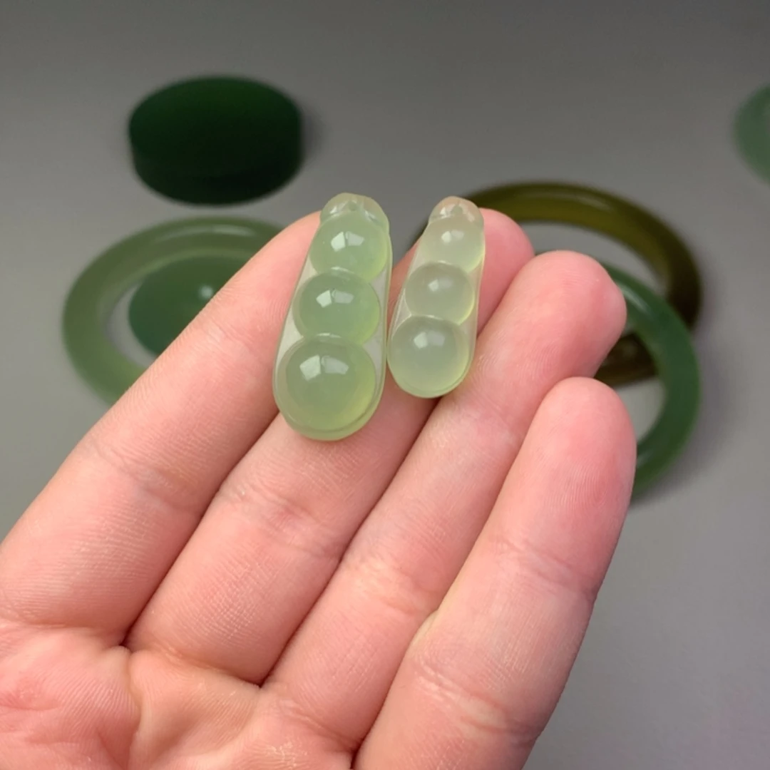 【闪购商品】未镶嵌蛇纹石玉岫玉