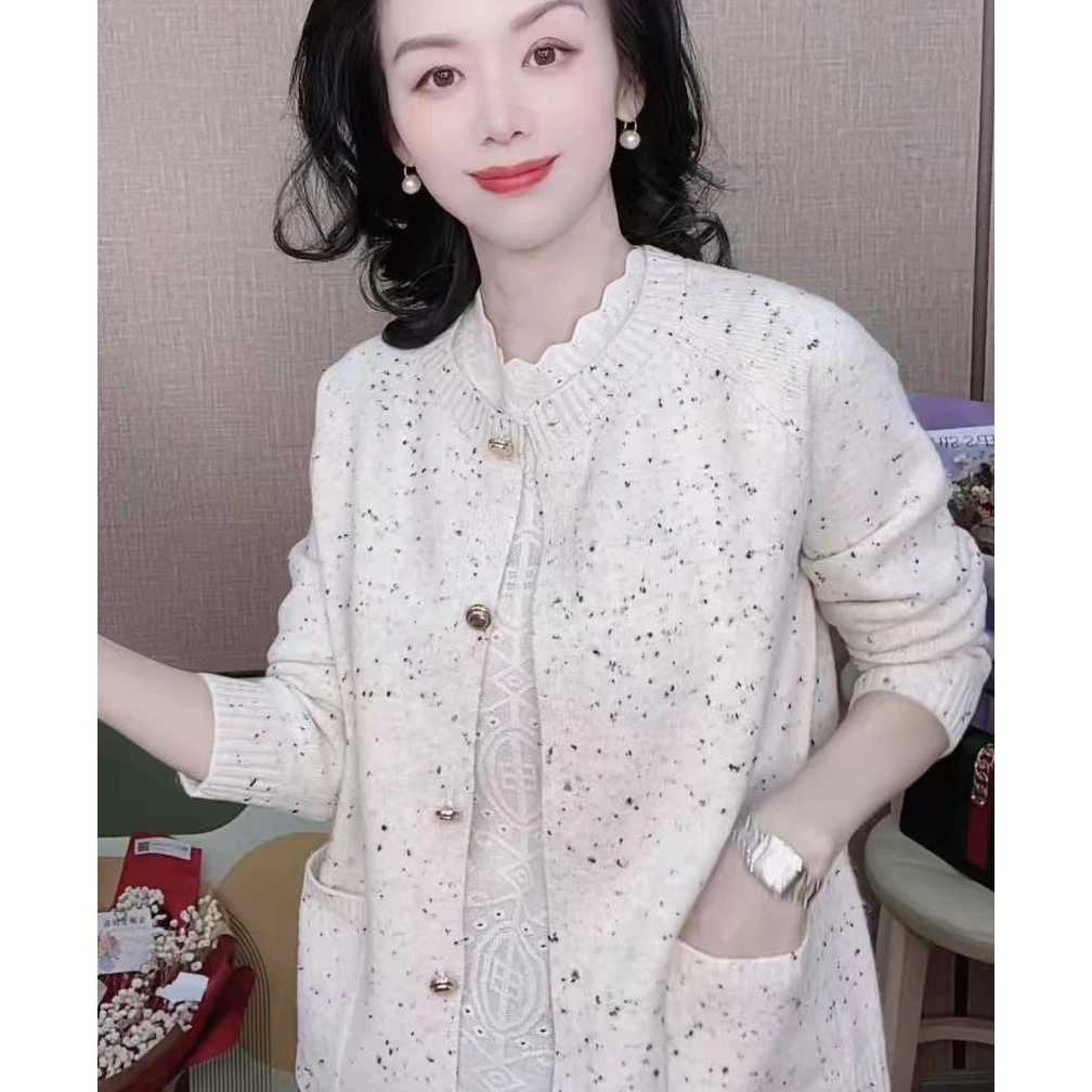法式彩点圆领长袖针织开衫女秋季新款百搭口袋厚款正肩毛衣外套