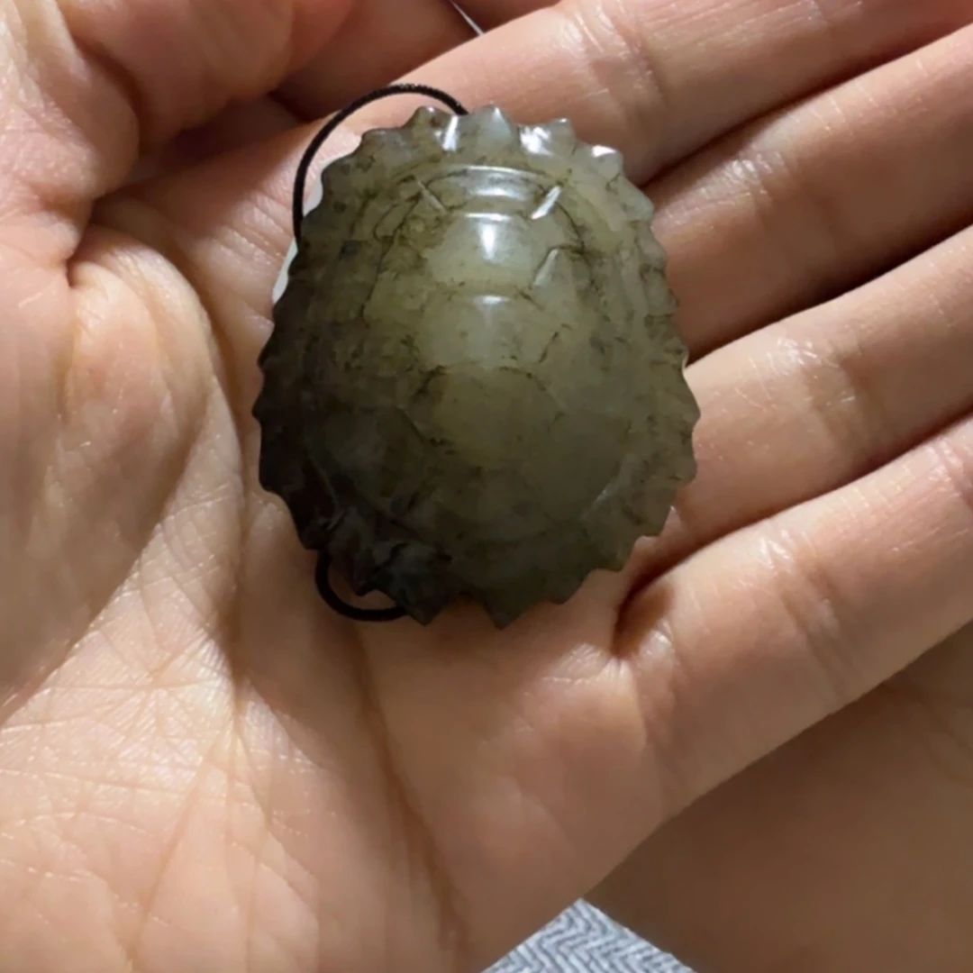 和田玉挂件未镶嵌墨*