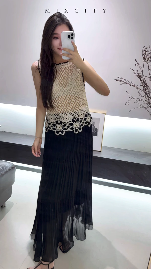 【亚楠本楠】盘花马甲◆度假风钩花镂空撞色花朵针织背心7974