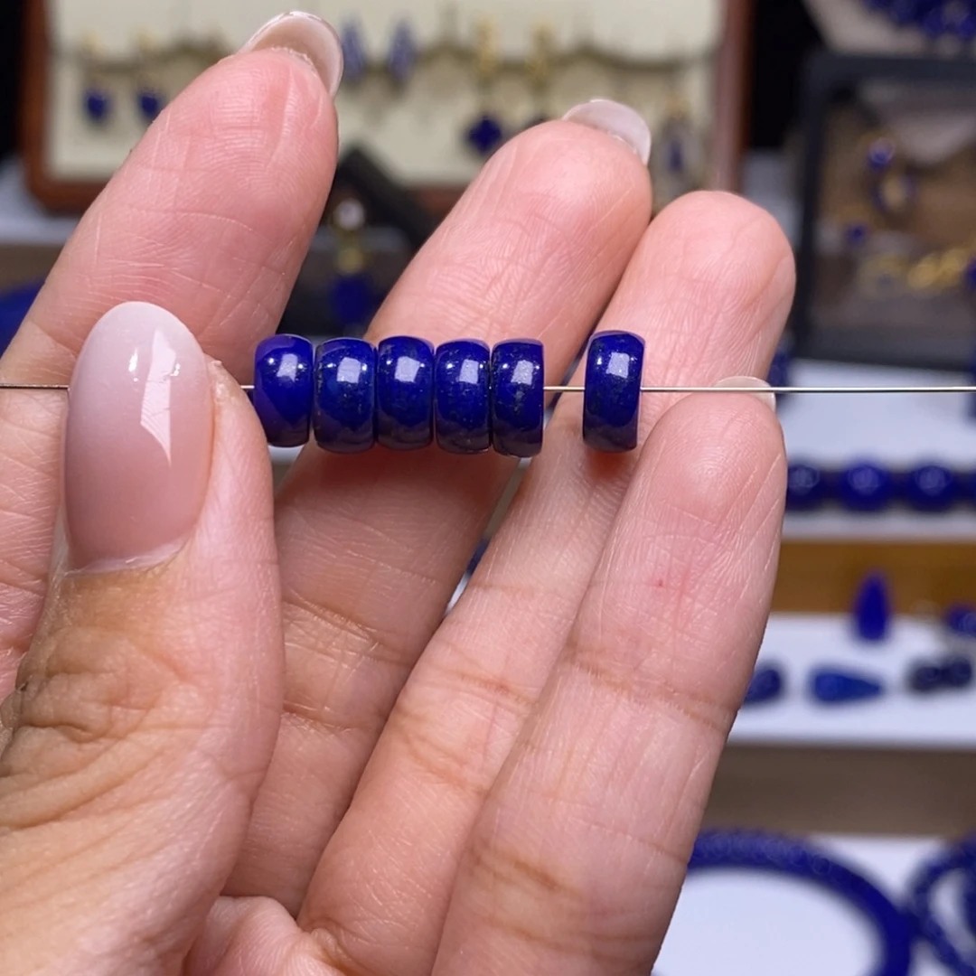 齐***家青金石未镶嵌隔片8m6片