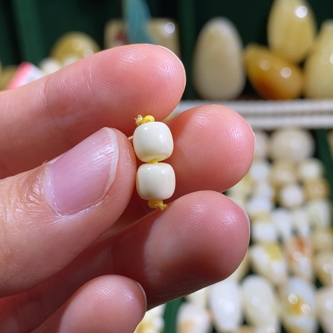 小***6蜜蜡未镶嵌裸石配饰